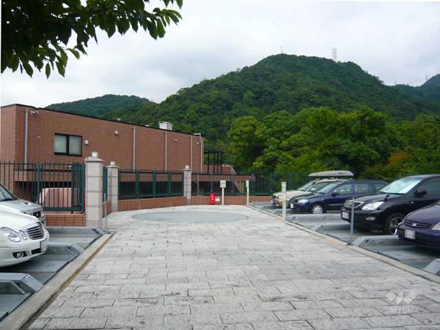 敷地内駐車場（屋外機械式）