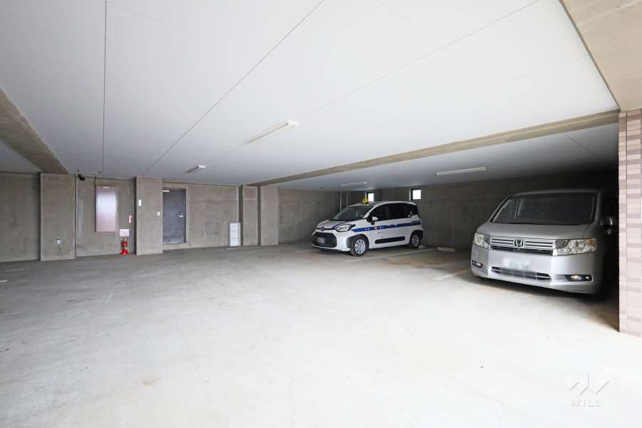 敷地内駐車場（屋内平面式）