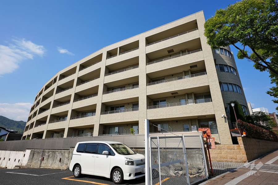 ネバーランド芦屋親王塚の外観（南西側から）