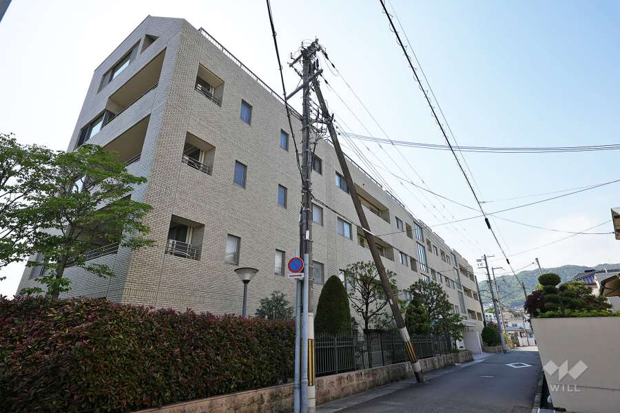 ネバーランド芦屋親王塚の外観（南東側から）