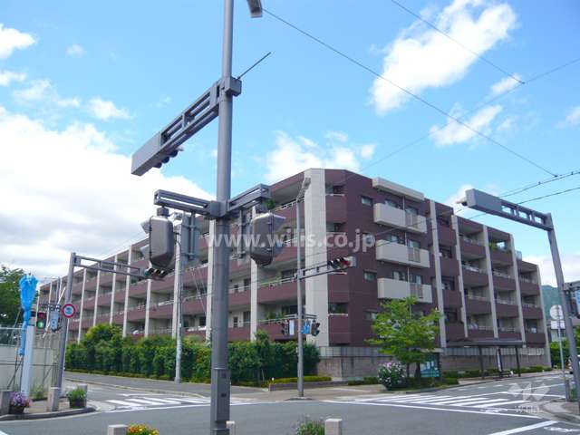 藤和ライブタウン芦屋呉川町ルミナンスの外観（南東側から）