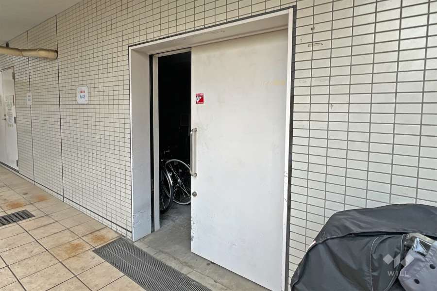 屋内に設けられた駐輪場