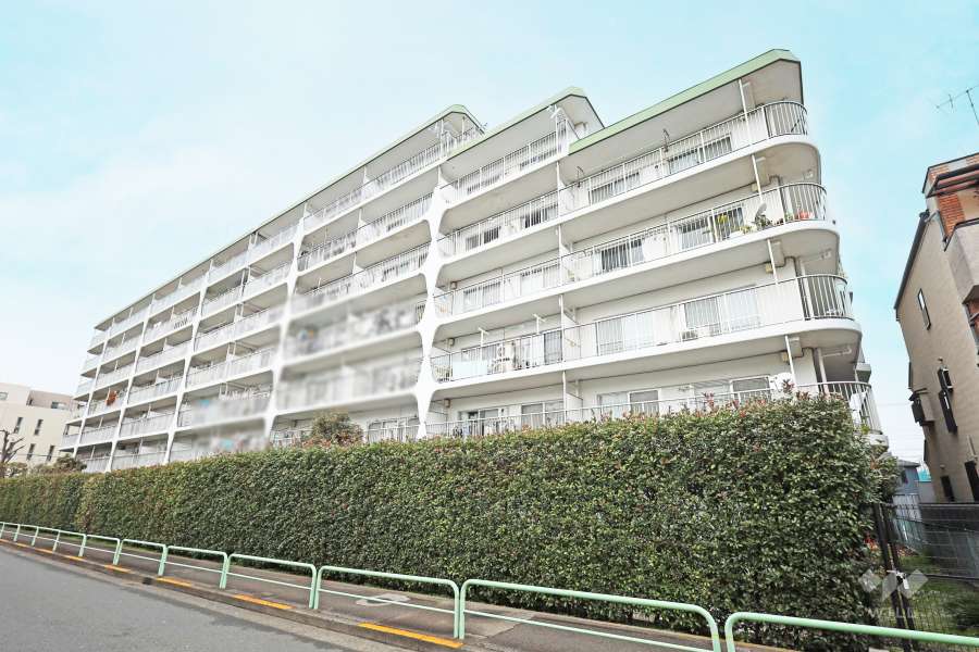 恒陽鷺宮マンションの外観（南東側から）