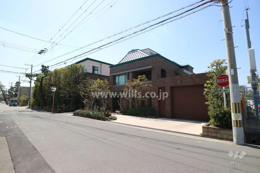 グランドメゾン芦屋平田町の外観（南西側から）