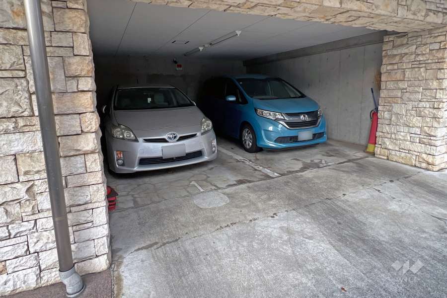 敷地内駐車場（屋内平面式）