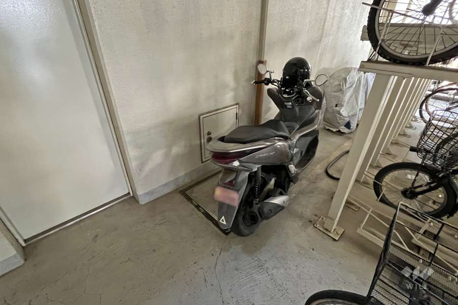 バイク置場