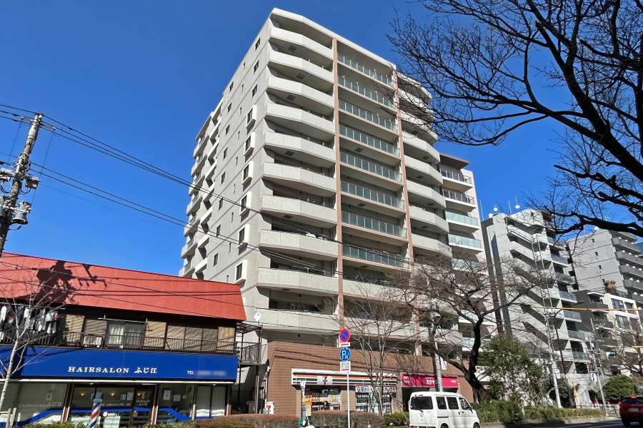 クリオ中村橋壱番館の外観（南西側から）