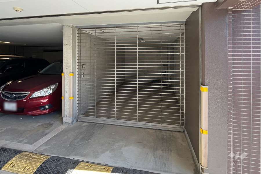 敷地内駐車場（屋内平面式）