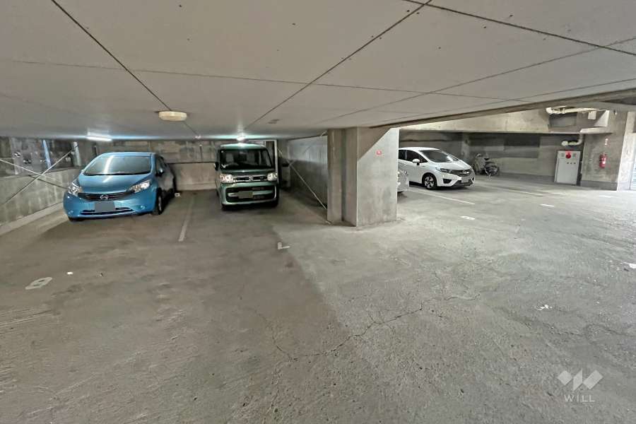 敷地内駐車場（屋内平面式）