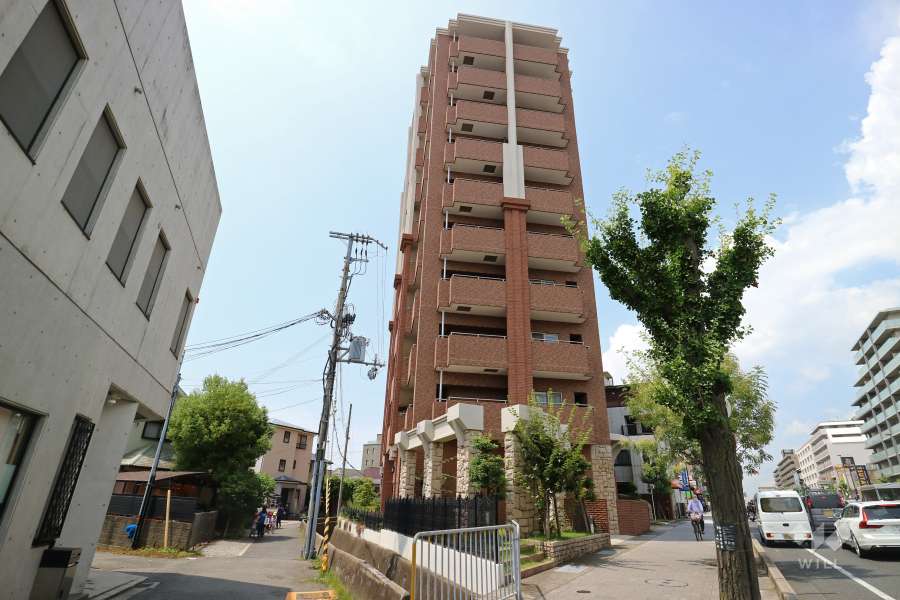 ドルフフェレジア夙川の外観（北東側から）