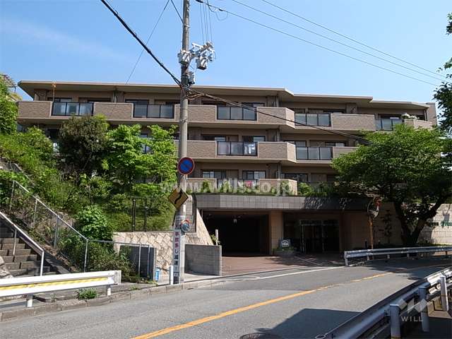 グローバル甲陽園の外観（南側から）