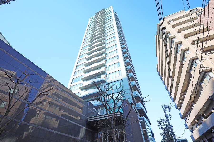 シティタワー大泉学園の外観（南東側から）