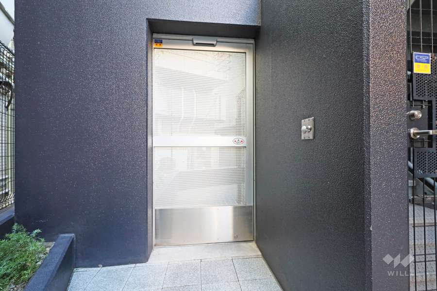 駐輪場の出入口