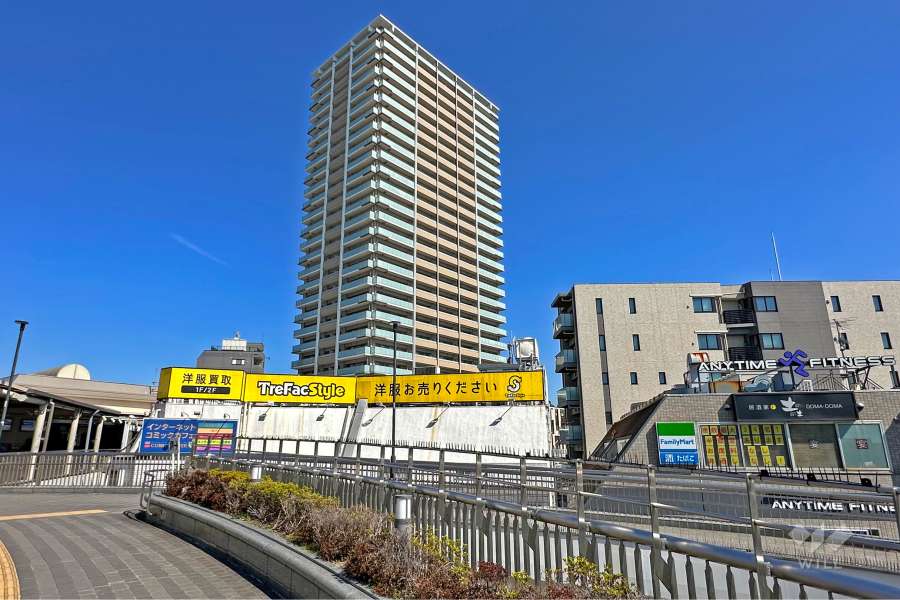 プラウドタワー大泉学園の外観（南西側から）