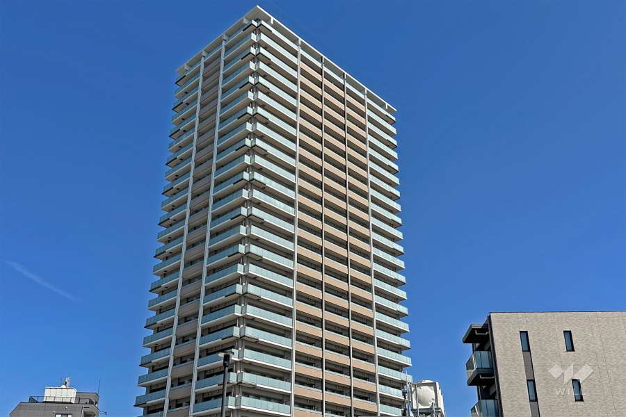 プラウドタワー大泉学園の外観（南西側から）