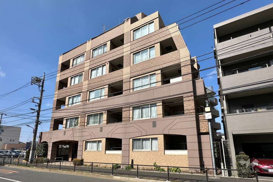 グランシティ武蔵関の外観（南東側から）
