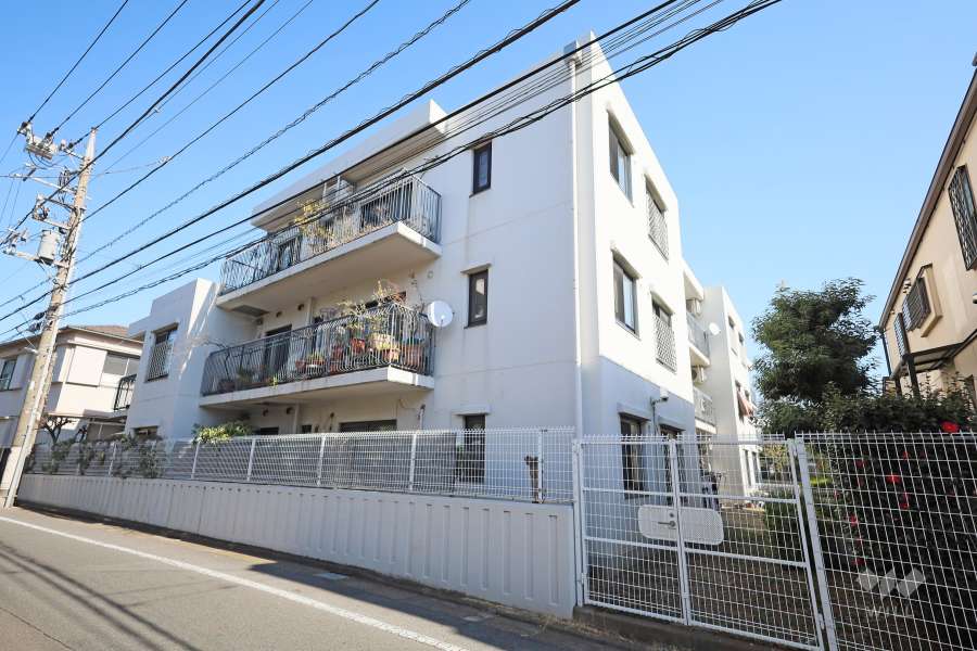 氷川台パーク・ホームズの外観（南西側から）