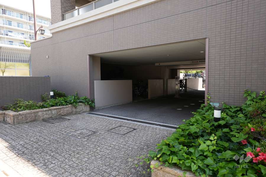 駐車場の出入口