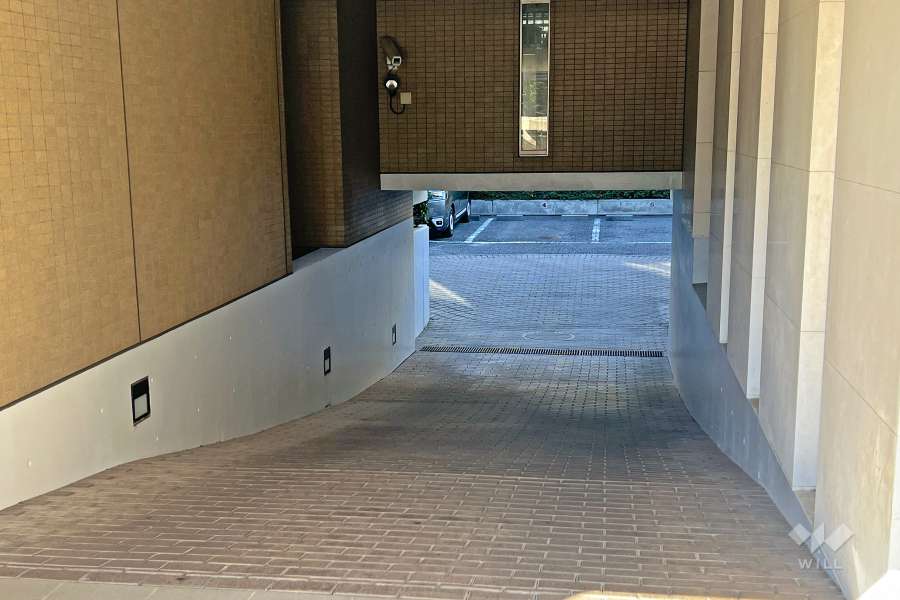 敷地内駐車場（屋外平面式）