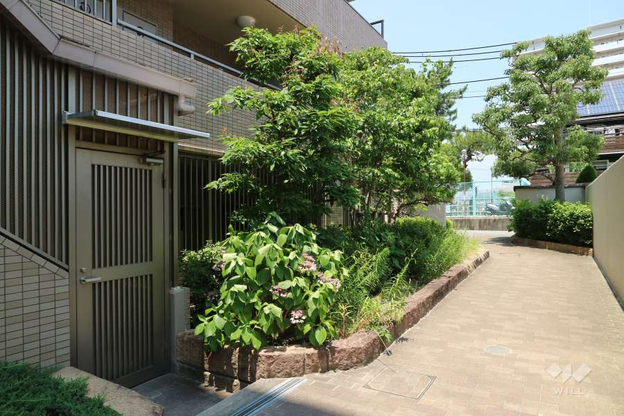 エントランスアプローチ