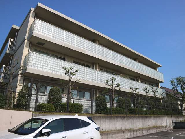 アルス城山の外観（南西側から）