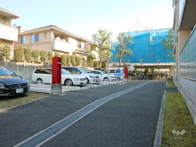 敷地内駐車場（屋外平面式と屋外機械式）