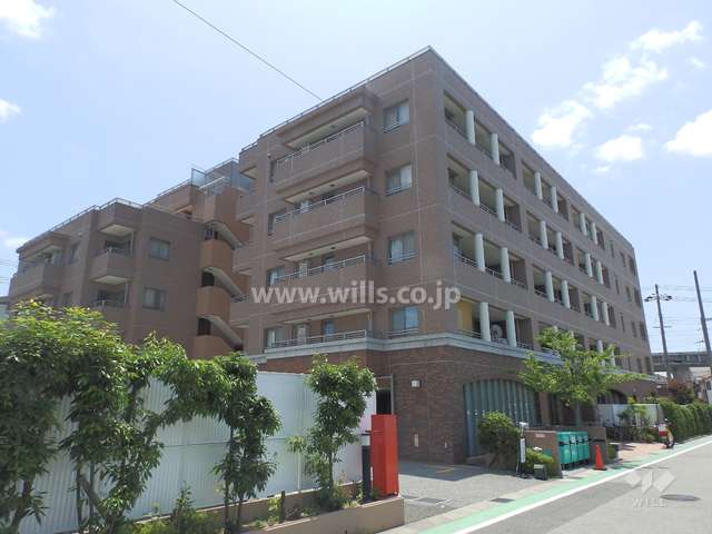 セレッソコート甲東園エルディーナの外観（北西側から）