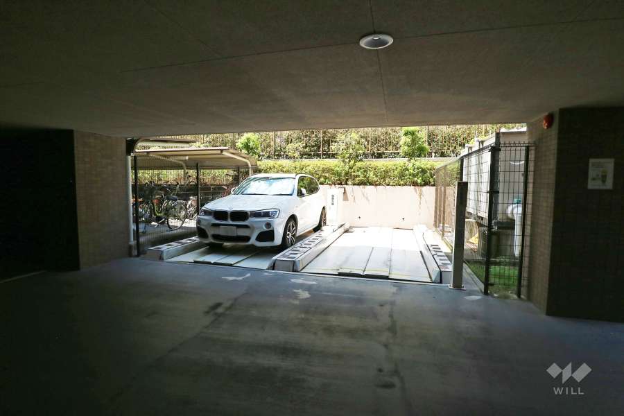 敷地内駐車場（屋外機械式）
