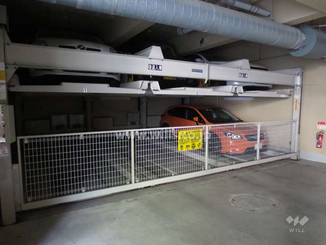 敷地内駐車場（屋内機械式）
