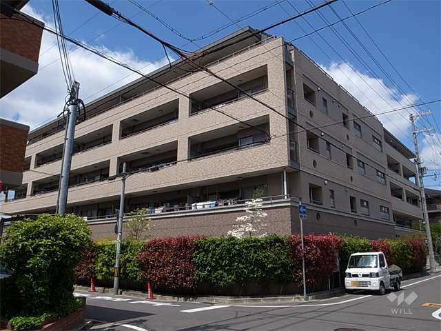 ライオンズマンション甲子園若草町の外観（南東側から）