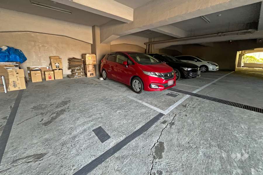 敷地内駐車場(屋内平面式)