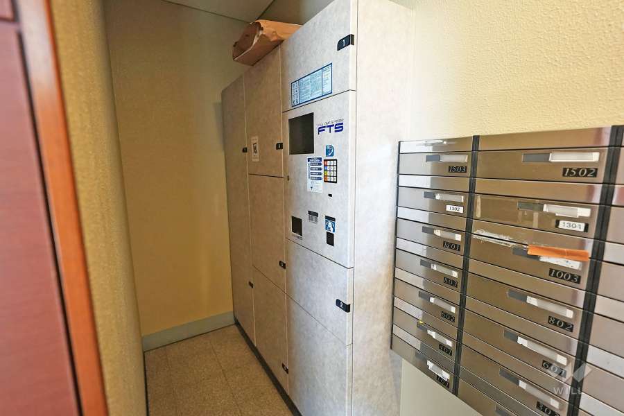 宅配ボックスと共用ポスト