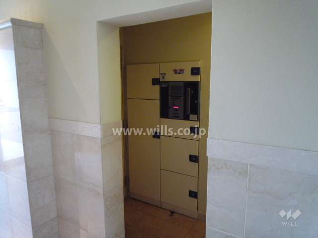 エントランスにある宅配ボックス