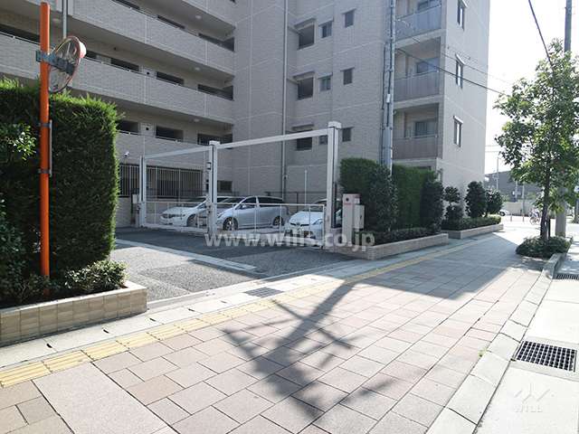 駐車場出入口