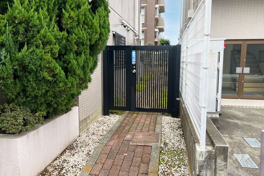 駐輪場の出入り口
