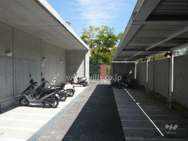 バイク置場・駐輪場