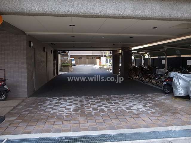 駐車場入口