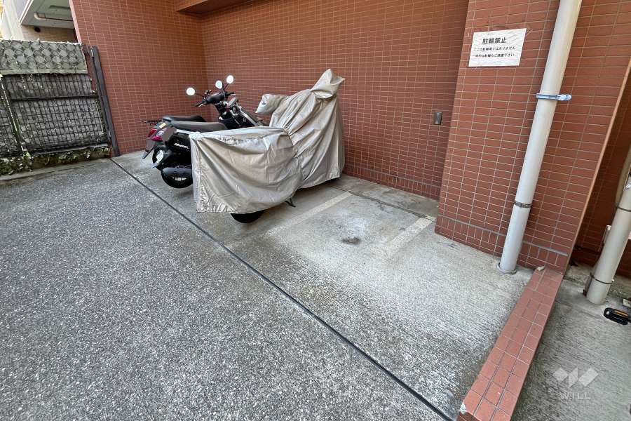 バイク置場