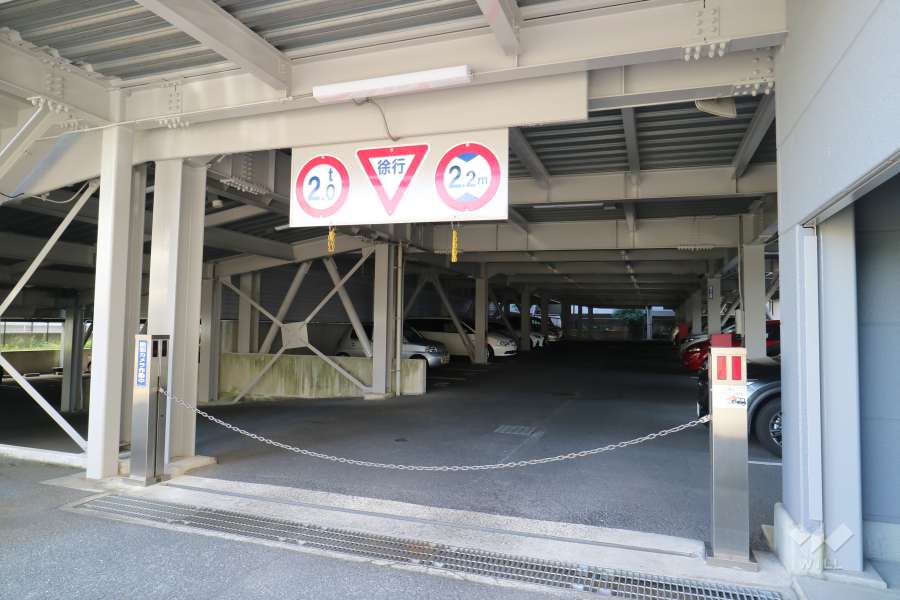駐車場の出入口
