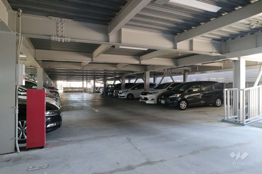 敷地内駐車場（自走式立体）