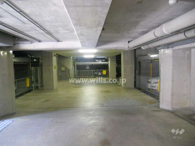 地下駐車場（屋内機械式）