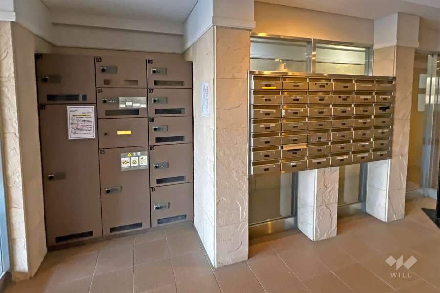 宅配ボックスと共用ポスト