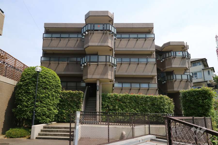 ライフヴィラ八事高峯2番館の外観（北西側から）