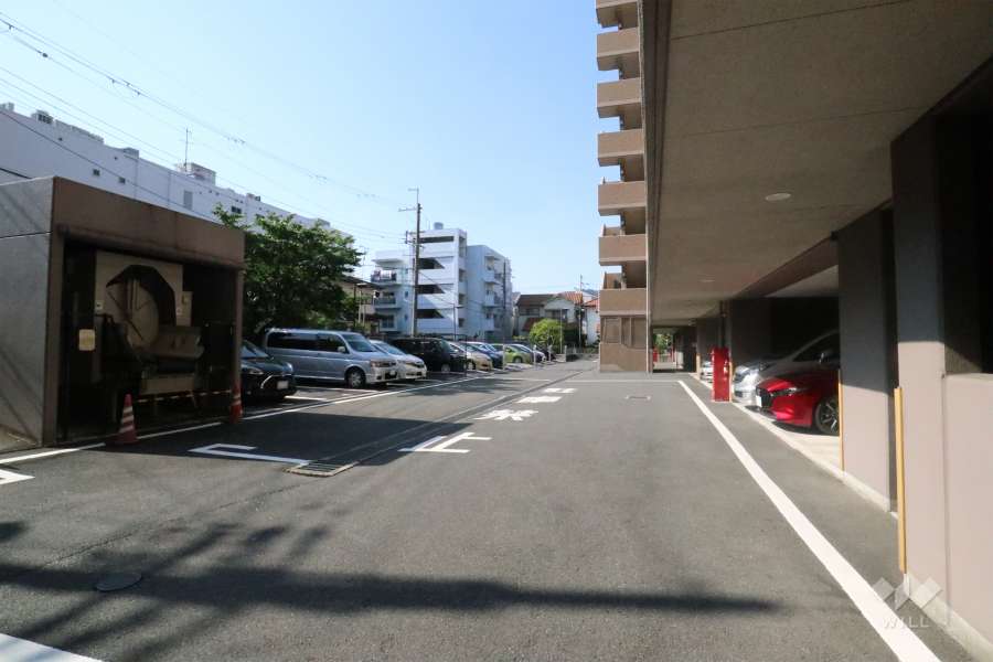 ゴミドラムがあります。