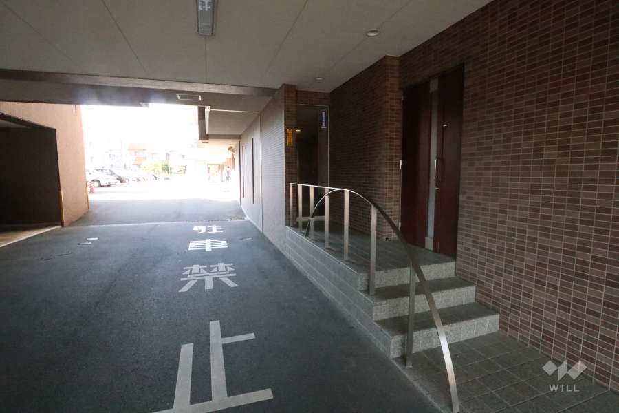 車寄せスペース