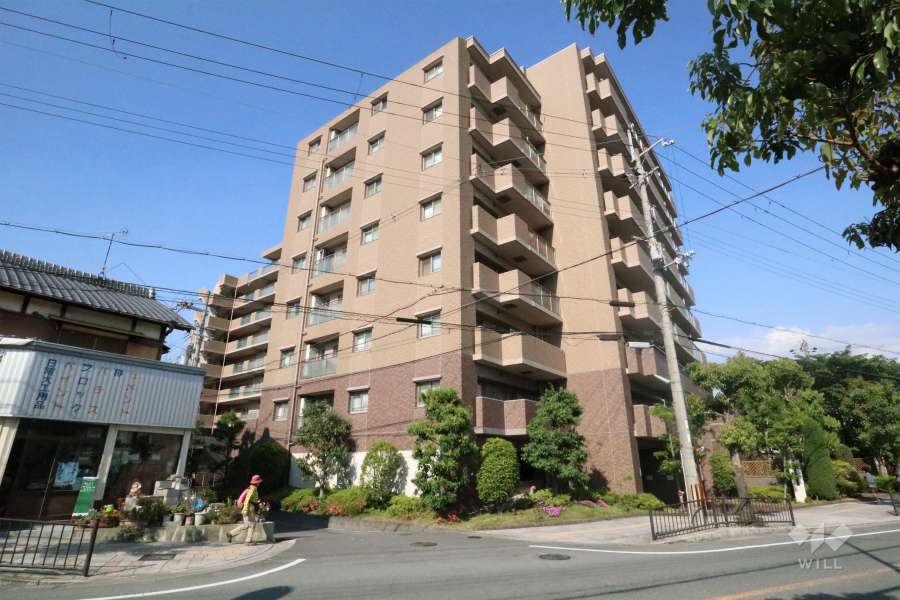 シャリエ水無瀬の外観（西側から）