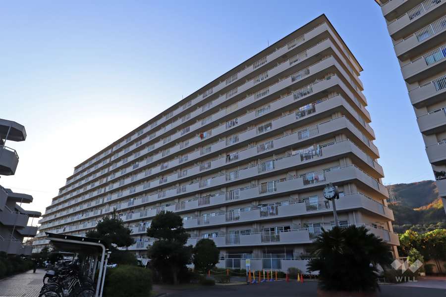 シャルマンコーポ水無瀬2号棟の外観（北東側から）