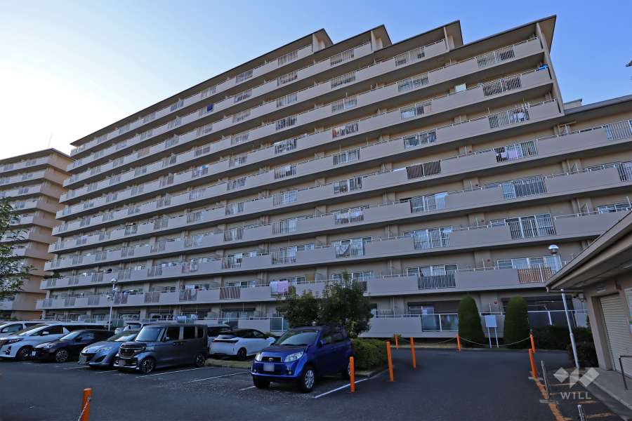 シャルマンコーポ水無瀬3号棟の外観（北東側から）