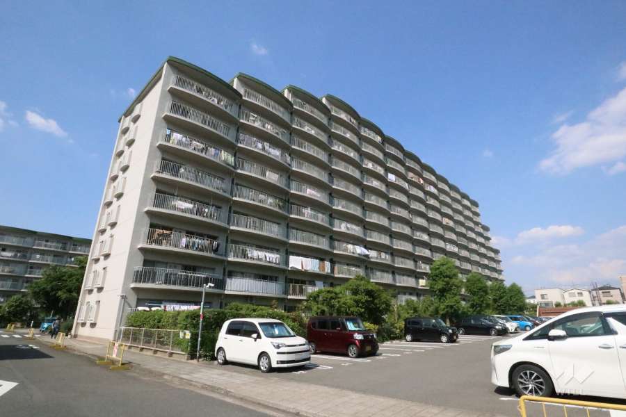 メゾン水無瀬3号棟の外観（南西側から）