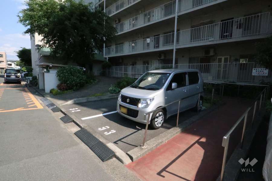 敷地内駐車場（屋外平面式）